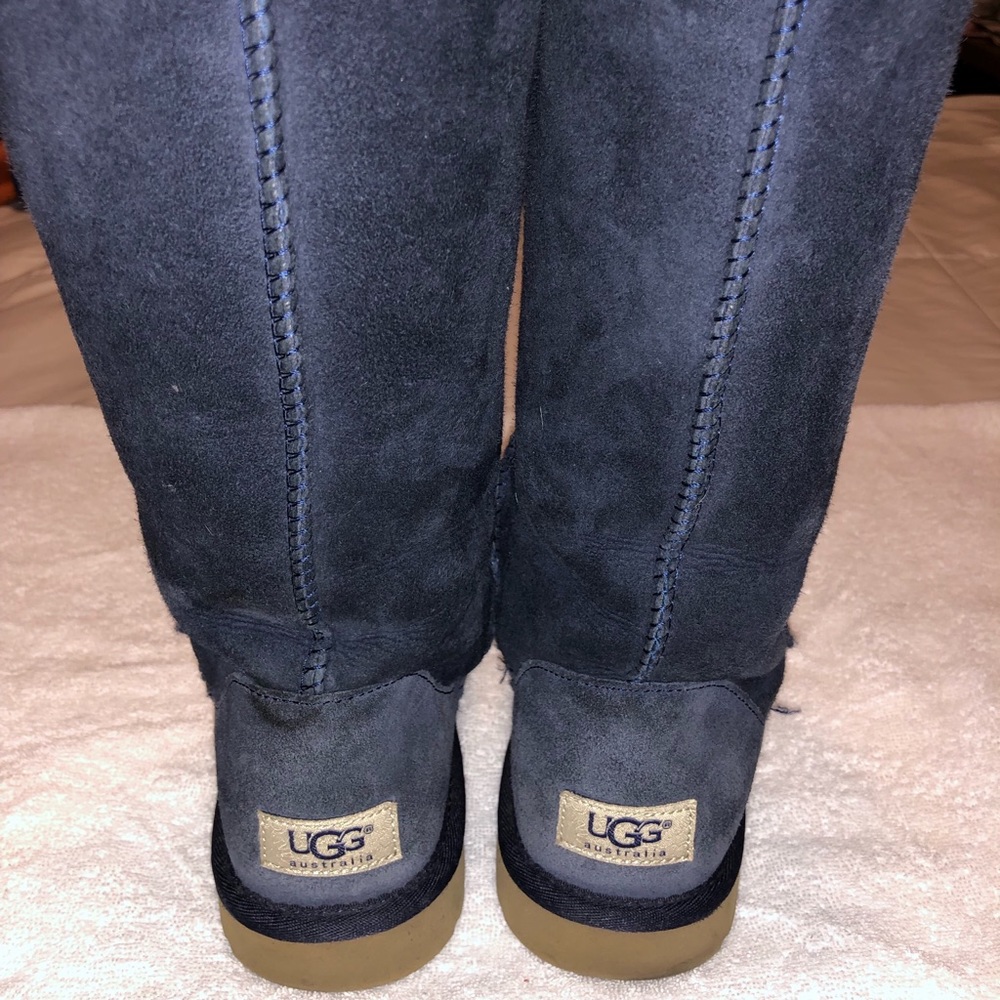 UGG Women’s Classic Tall ll Boot💙
